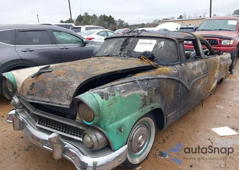 1955 Ford Crown Victoria z USA, uszkodzony, nr VIN 0000U5NW107146815